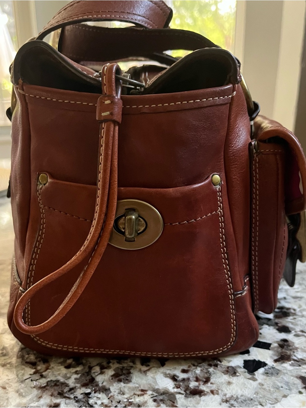 Coach Legacy Mandy satchel leather with brass hardware. Pre-Owned condition-Good - Picture 14 of 16